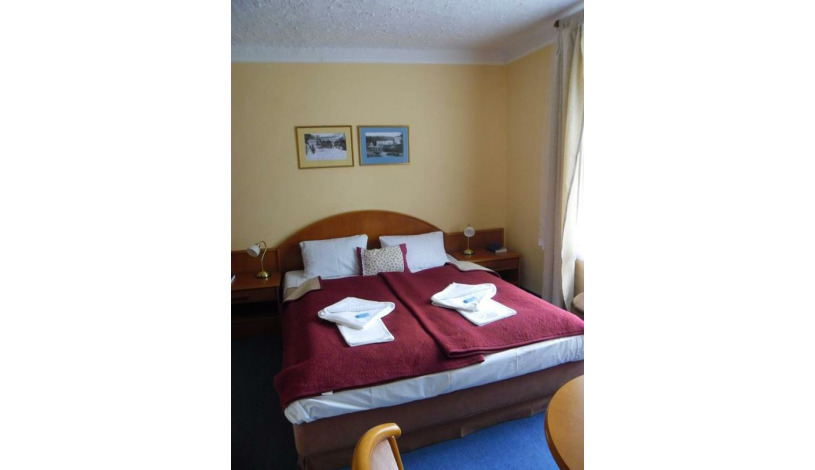 Villa Meteor Mariánské Lázně - Dvoulůžkový pokoj s přistýlkou, DVOULŮŽKOVÝ